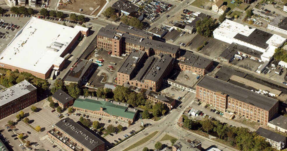 More Photos Of 12 Eagle St, Providence Apartments For Lease