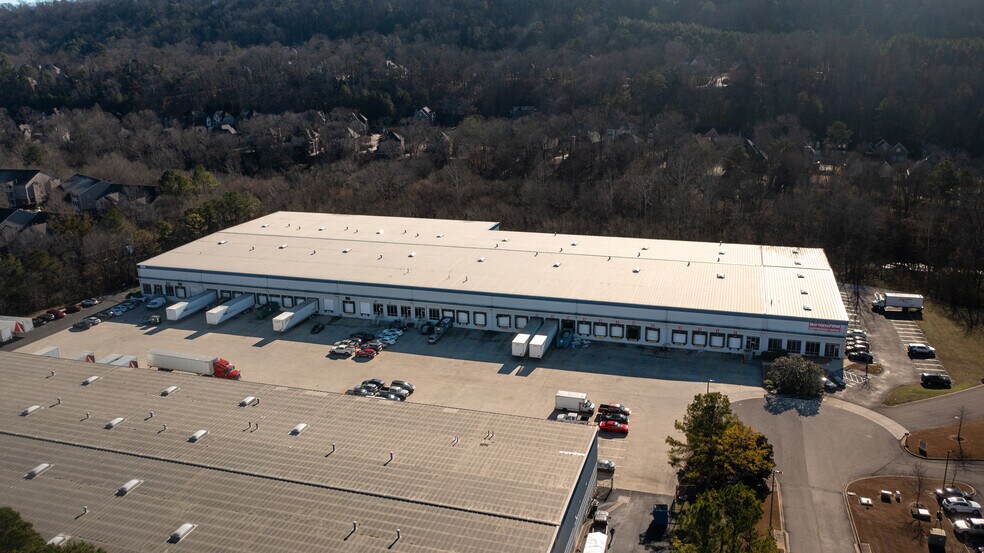 Primary Photo Of 103 Shades Creek Cir, Birmingham Warehouse For Lease