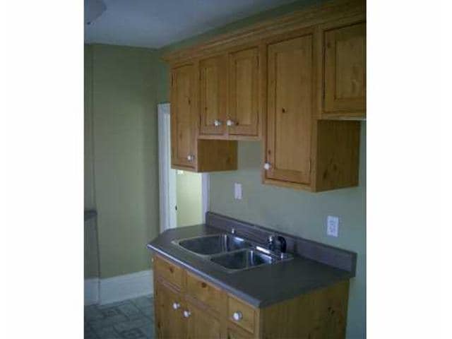 More Photos Of 1445 Ontario St, Burlington Office For Lease