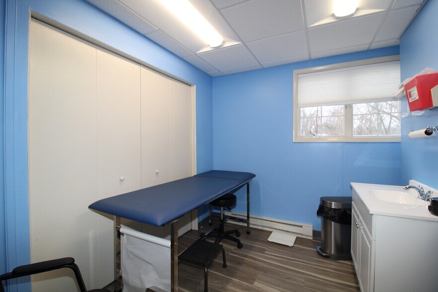 More Photos Of 1185 Mt Aetna Rd, Hagerstown Medical For Lease