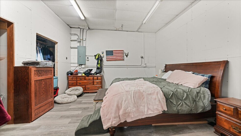 More Photos Of 307 N Washington St, Melrose Warehouse For Sale