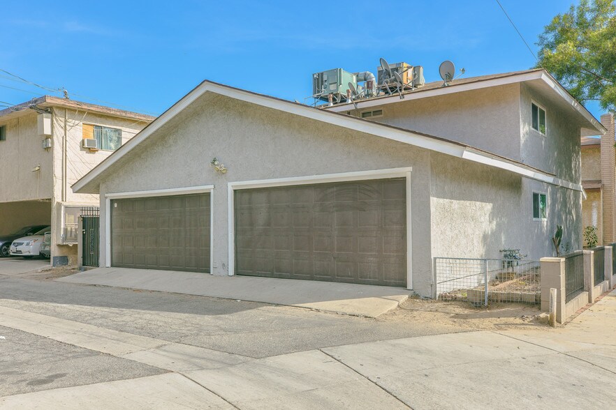 More Photos Of 11525 Haro Ave, Downey Multifamily For Sale