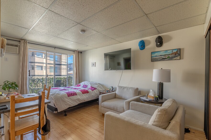 More Photos Of 157 Wade Av W, Penticton Apartments For Sale