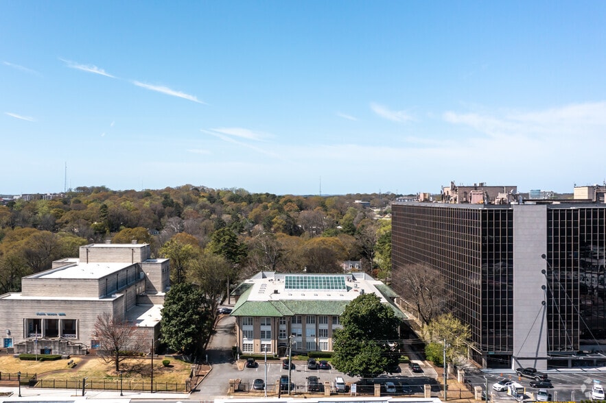 More Photos Of 1708 Peachtree St NW, Atlanta Office For Sale
