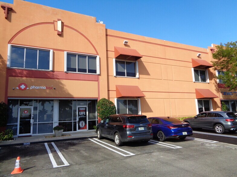 More Photos Of 9601-9667 NW 33rd St, Miami Service For Lease