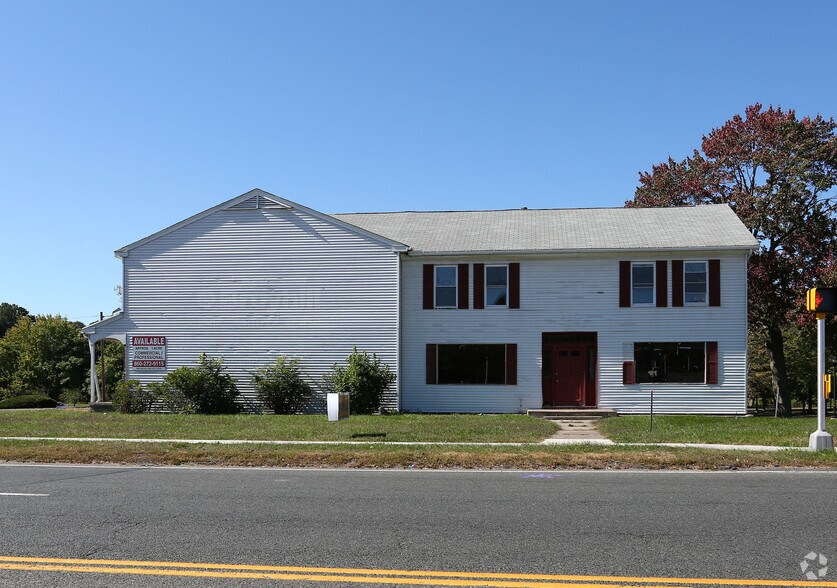More Photos Of 878 Enfield St, Enfield Land For Lease