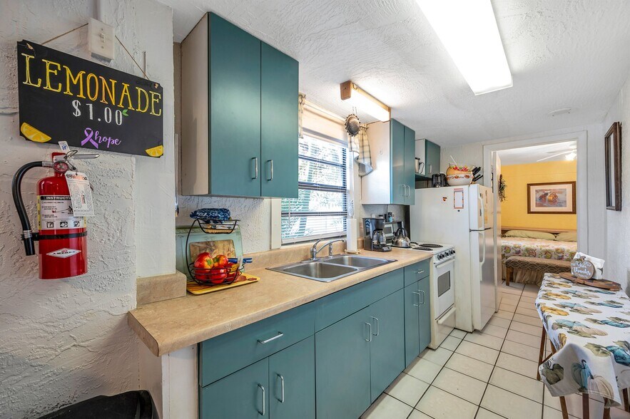 More Photos Of 1803 Gulf Blvd, Indian Rocks Beach Hotel For Sale