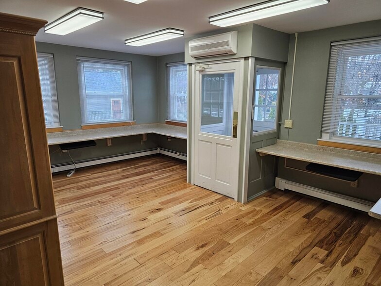 More Photos Of 428 Main St, Keene Office For Lease