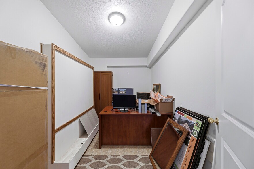 More Photos Of 3526 Ellis Ln, Mims Freestanding For Sale