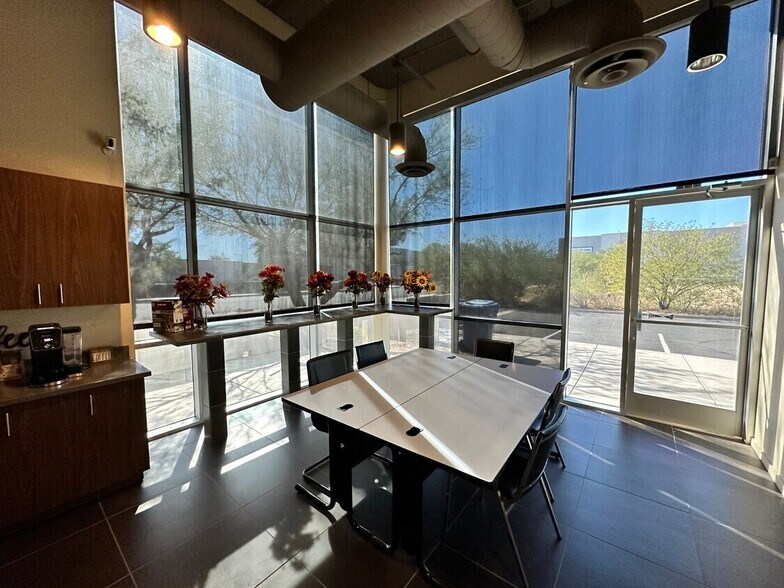 More Photos Of 4320 E Presidio St, Mesa Medical For Lease