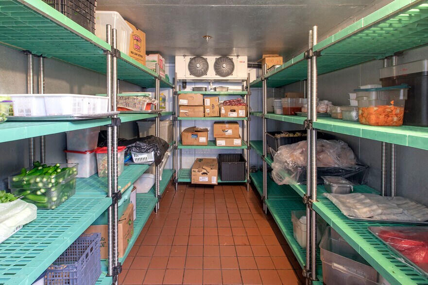 More Photos Of 645 Larkin St, San Francisco General Retail For Sale