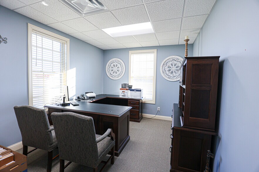 More Photos Of 1105 Octane Dr, Murray Office For Sale