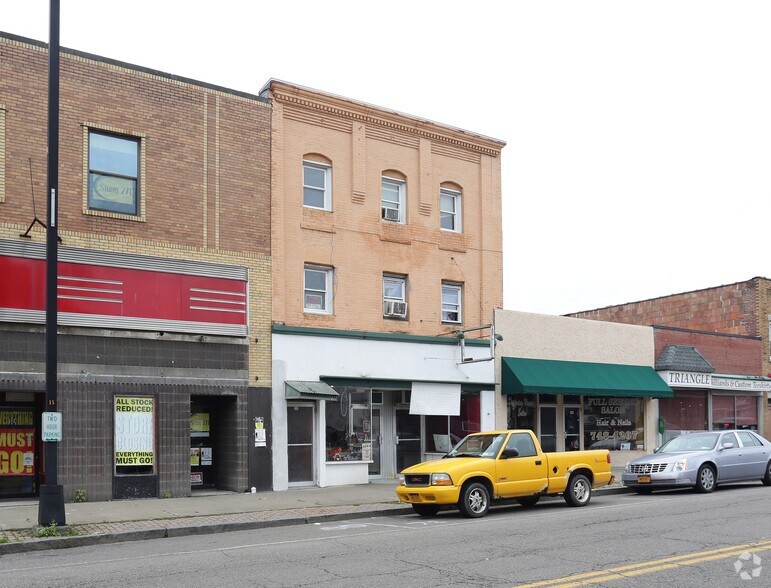 More Photos Of 122 Washington Ave, Endicott Storefront Retail Residential For Sale