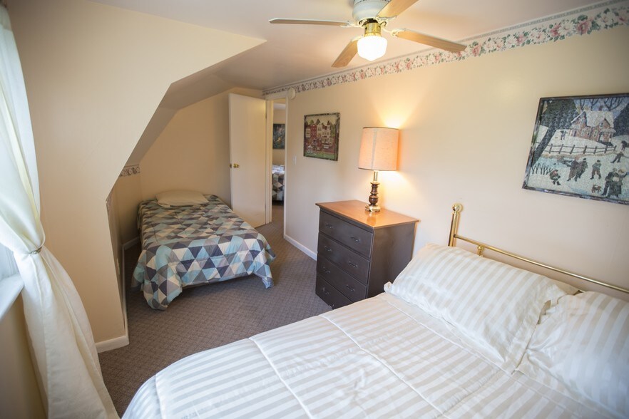 More Photos Of 201 Roses Hill Rd, Richfield Springs Hotel For Sale