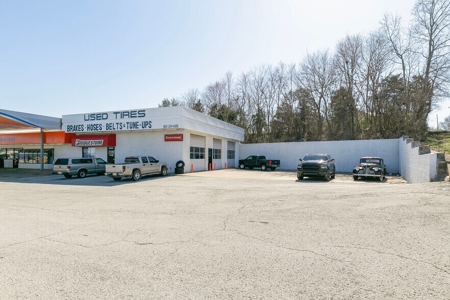 More Photos Of 508 Henslee Dr, Dickson Service Station For Sale