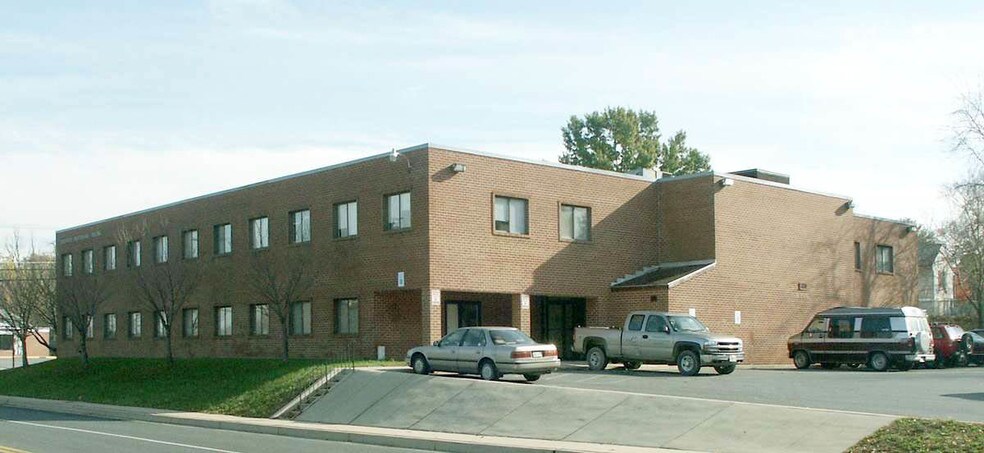 More Photos Of 500 Edgewood Rd, Edgewood Office For Lease