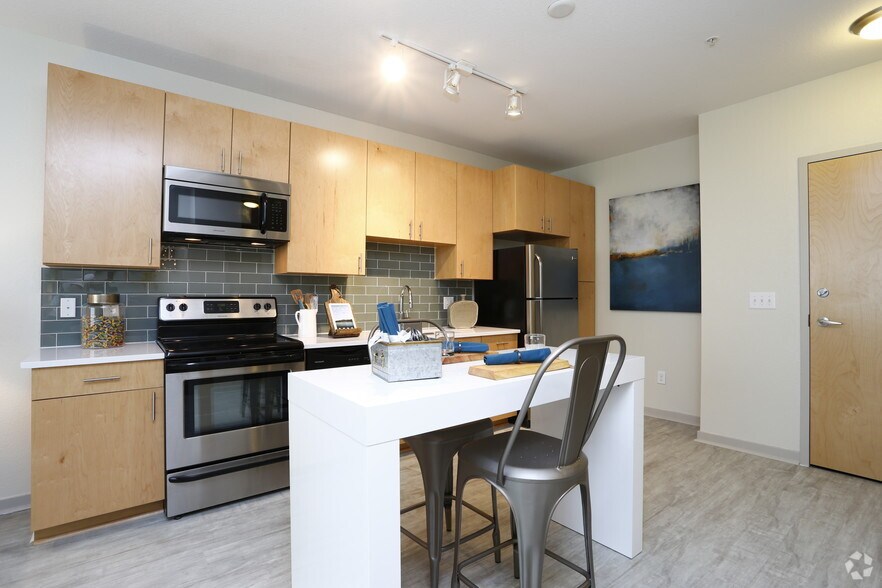 More Photos Of 2424-2434 W Caithness Pl, Denver Apartments For Lease