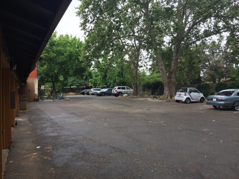 More Photos Of 4835 Orange Grove Ave, Sacramento Apartments For Sale