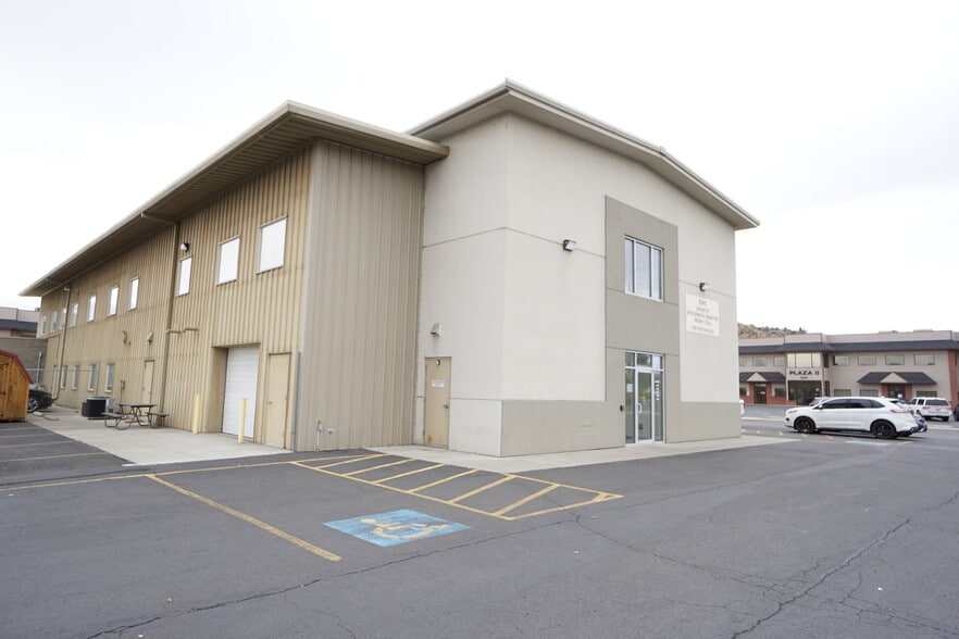 More Photos Of 3700 Fruitvale Blvd, Yakima Office For Lease
