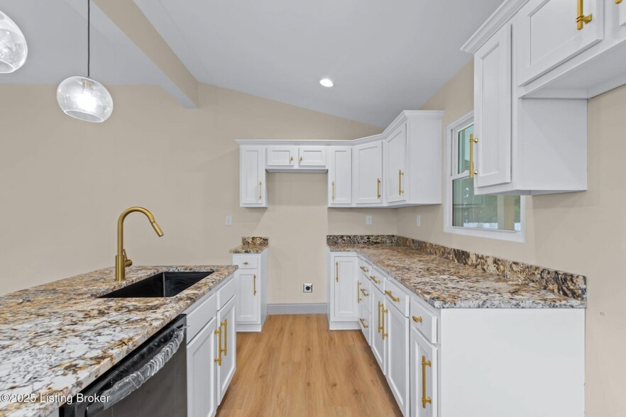 More Photos Of 1433 Beech St, Louisville Apartments For Sale