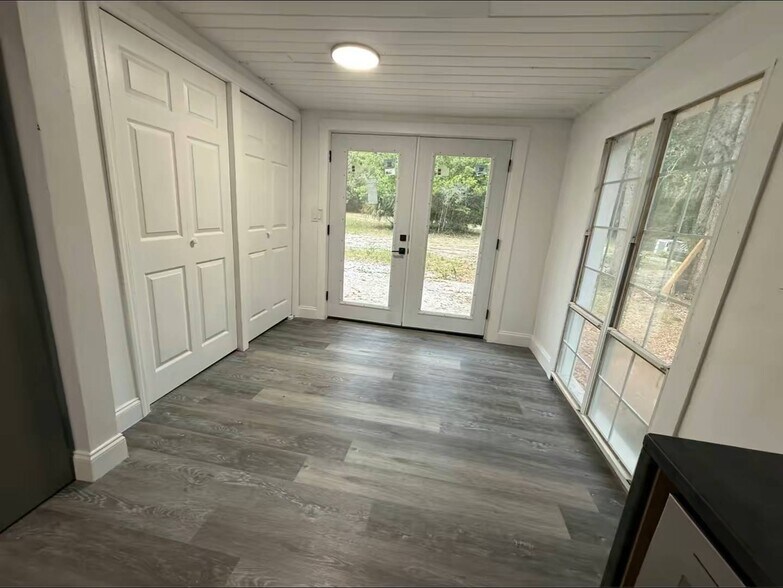 More Photos Of 656 State Rd 20 rd, Palatka Office Residential For Sale