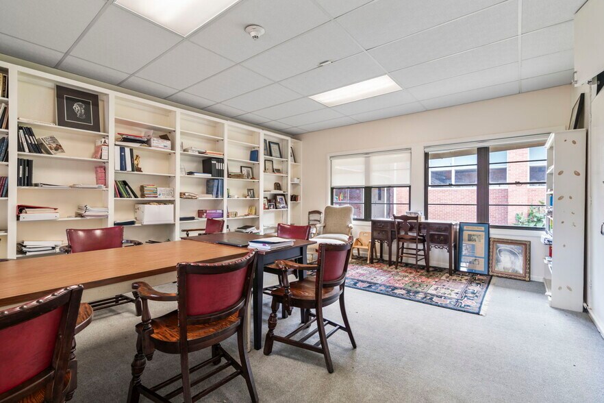 More Photos Of 3511 Linkwood Dr, Houston Religious Facility For Sale