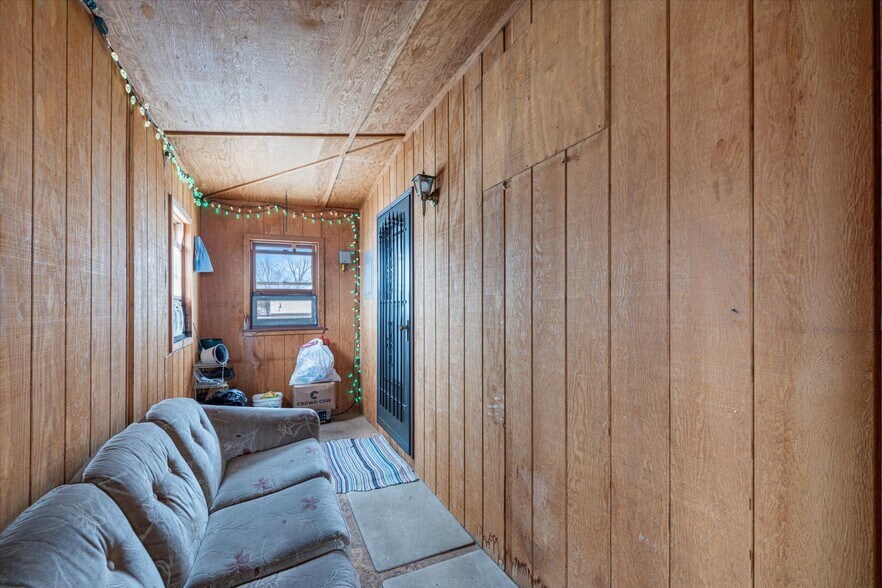 More Photos Of 401 E Sheridan St, Ely Convenience Store For Sale