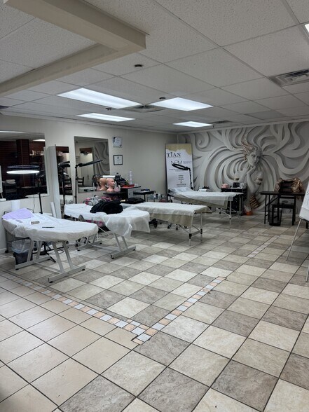 More Photos Of 3047 Brighton 6th St, Brooklyn Apartments For Sale