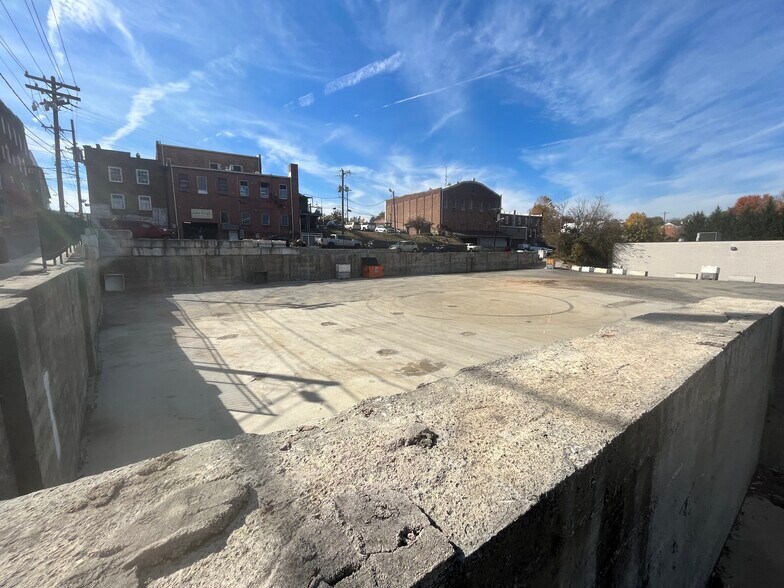 More Photos Of 207 E Oak St, Mount Airy Land For Sale