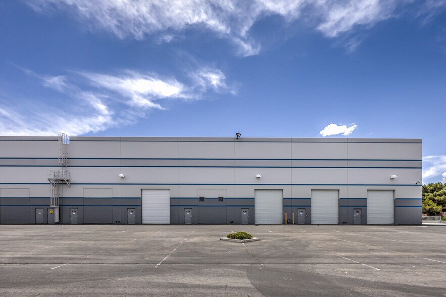 More Photos Of 5475 S Decatur Blvd, Las Vegas Research And Development For Lease