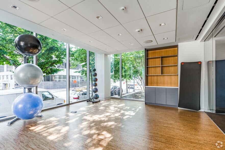 More Photos Of 4800 Hampden Ln, Bethesda Office For Lease