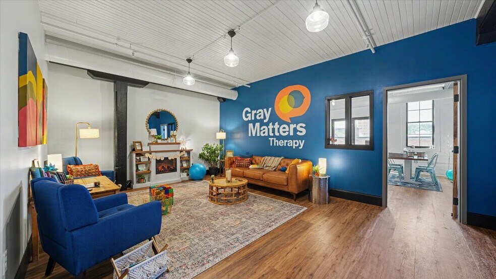 More Photos Of 102 Walnut St, Winona Office Residential For Sale