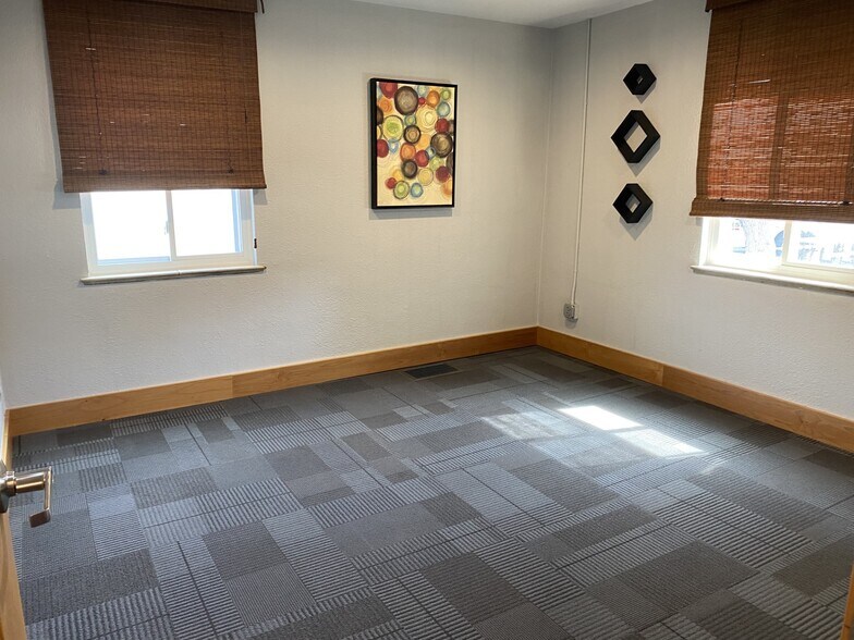 More Photos Of 7390 Lowell Blvd, Westminster Office For Lease