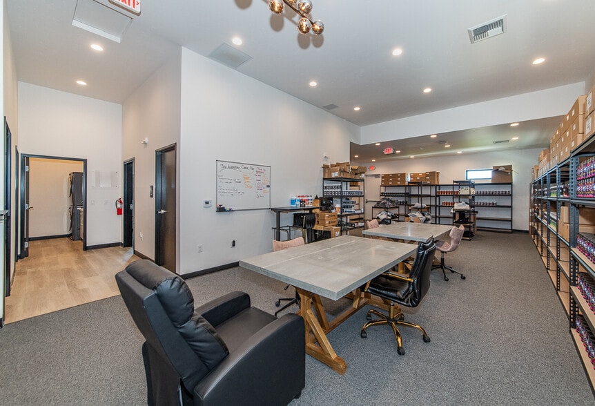 More Photos Of 3169 W Belltower Dr, Meridian Office For Sale