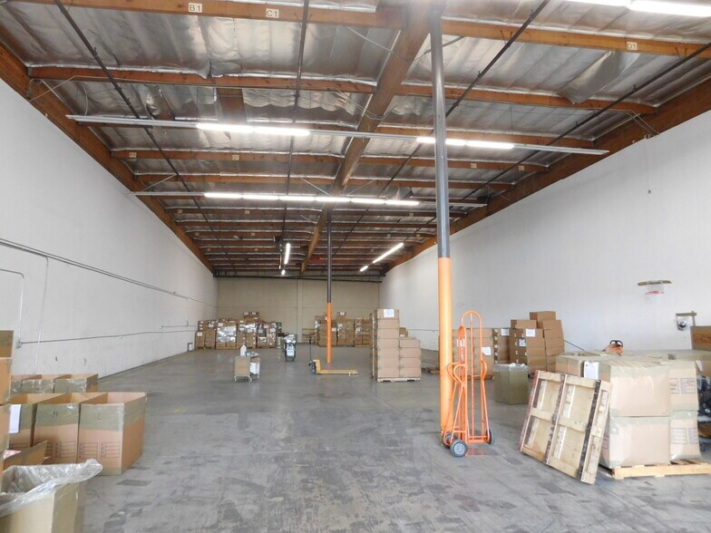 More Photos Of 4121 S Alameda St, Los Angeles Warehouse For Lease