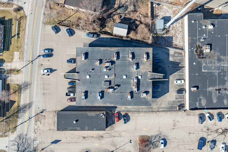 More Photos Of 24 Compton Rd, Cincinnati Medical For Sale