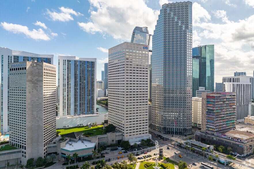 Primary Photo Of 201 S Biscayne Blvd, Miami Office Residential For Lease