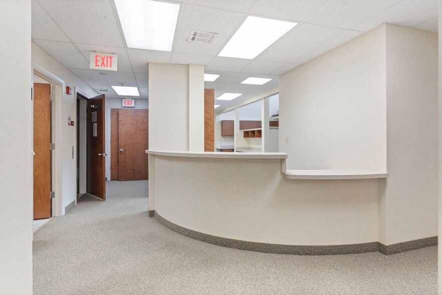 More Photos Of 1000 Coventry Dr, Phillipsburg Medical For Sale