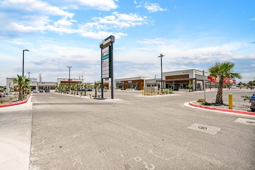 More Photos Of 13791 Horizon Blvd, Horizon City Unknown For Lease