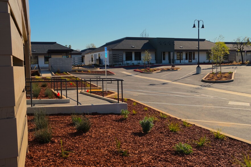 More Photos Of 1628 Holmes St, Livermore Storefront Retail Office For Sale