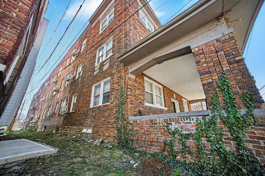 More Photos Of 109 E 40th St, Kansas City Apartments For Sale