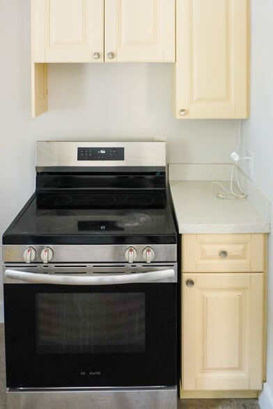 More Photos Of 413 S Ocean Blvd, Pompano Beach Apartments For Sale