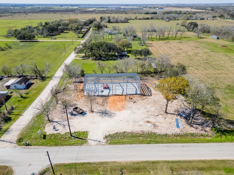 More Photos Of 1212 Cottonwood Church Rd, Rosenberg Warehouse For Lease