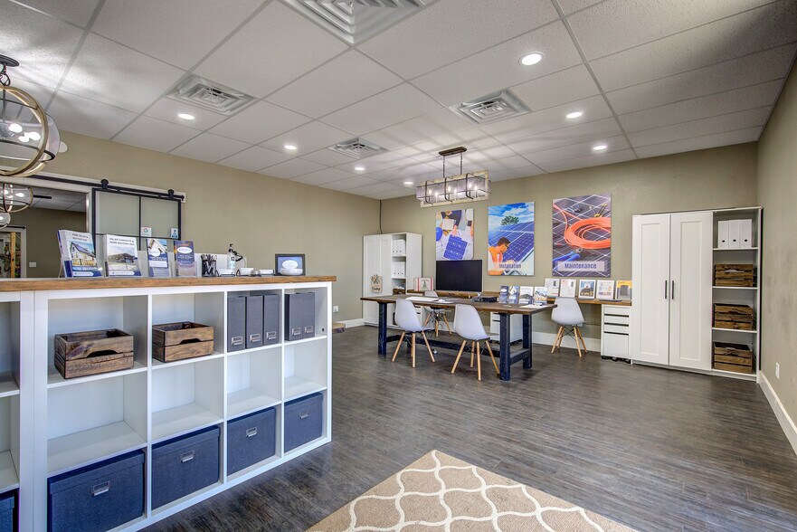 More Photos Of 400 Gilmer St, Sulphur Springs Storefront For Lease