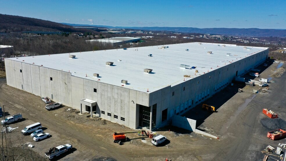 Primary Photo Of 4555 Oldfield Blvd, Pittston Industrial For Lease