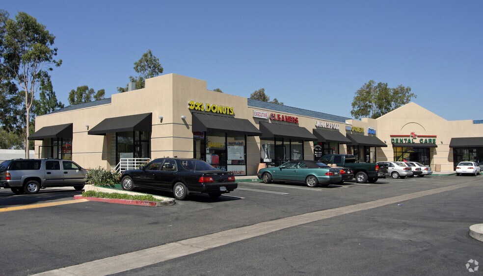 More Photos Of 22972 Moulton Pky, Laguna Hills Storefront For Lease