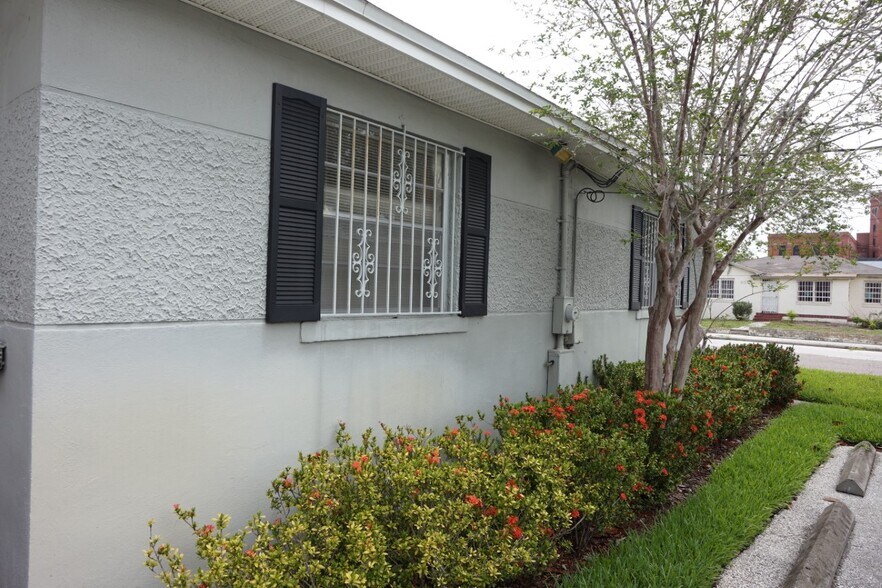 More Photos Of 902 N Armenia Ave, Tampa Office For Sale