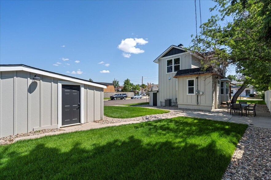 More Photos Of 2722 Central Ave, Cheyenne Light Distribution For Sale