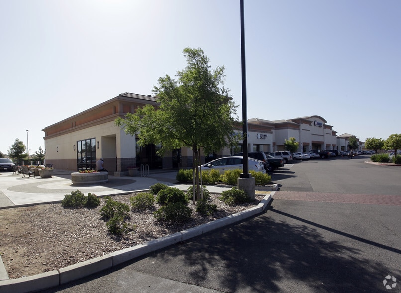 More Photos Of 8457-8465 Elk Grove Florin Rd, Elk Grove General Retail For Sale