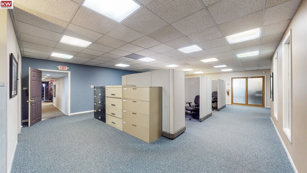 More Photos Of 707-717 N Iowa Ave, Villa Park Office For Sale